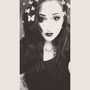 Meet your Posher, Emada